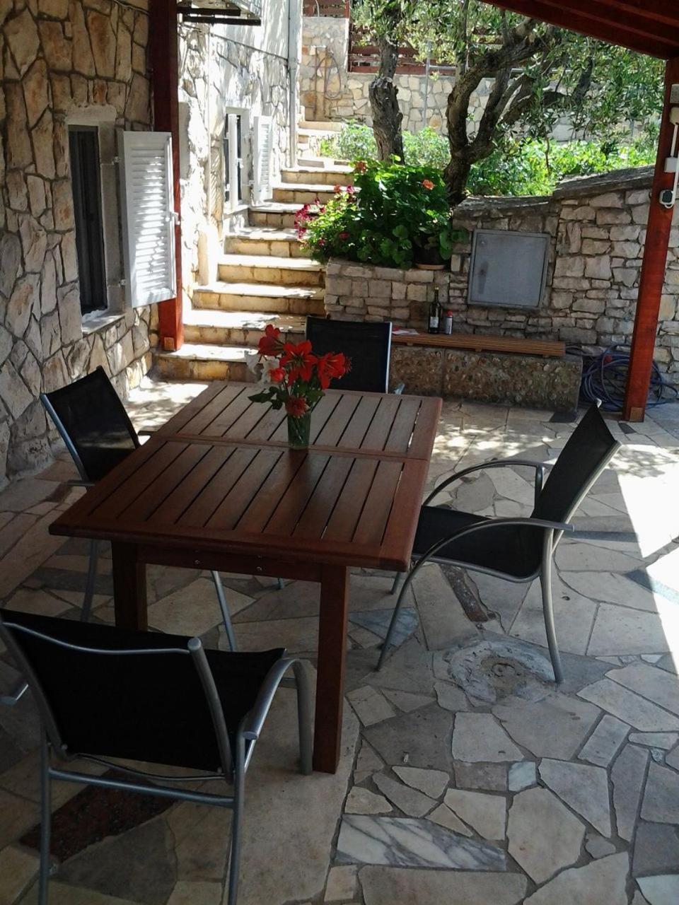 Apartments Janja - Terrace Sea View Necujam Ngoại thất bức ảnh